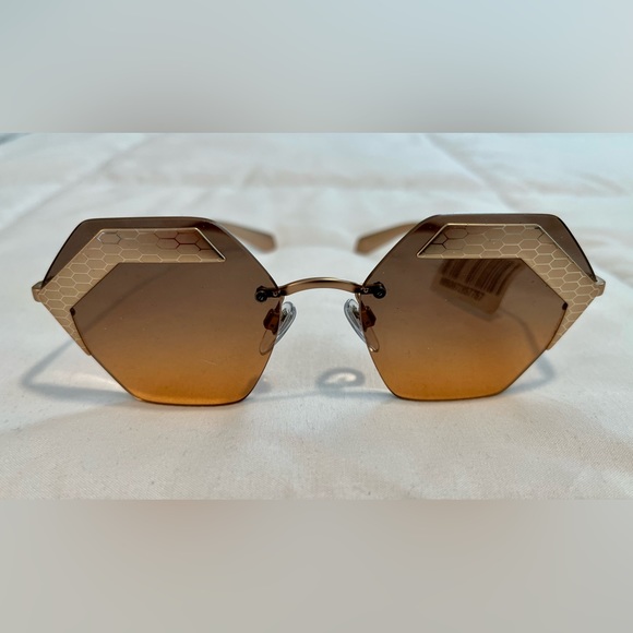 Bvlgari 6103 Sunglasses - Picture 1 of 5